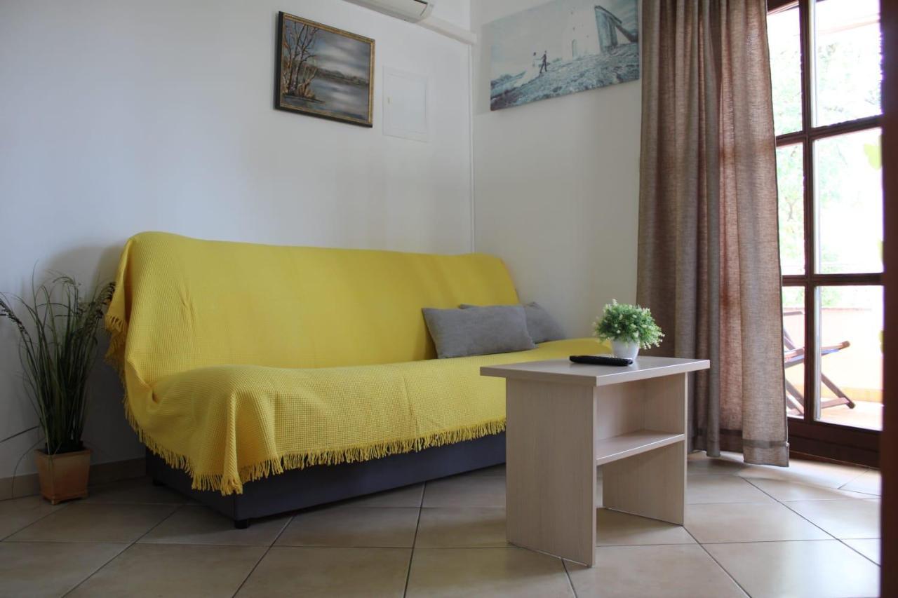Apartman Stefanija セルツェ エクステリア 写真